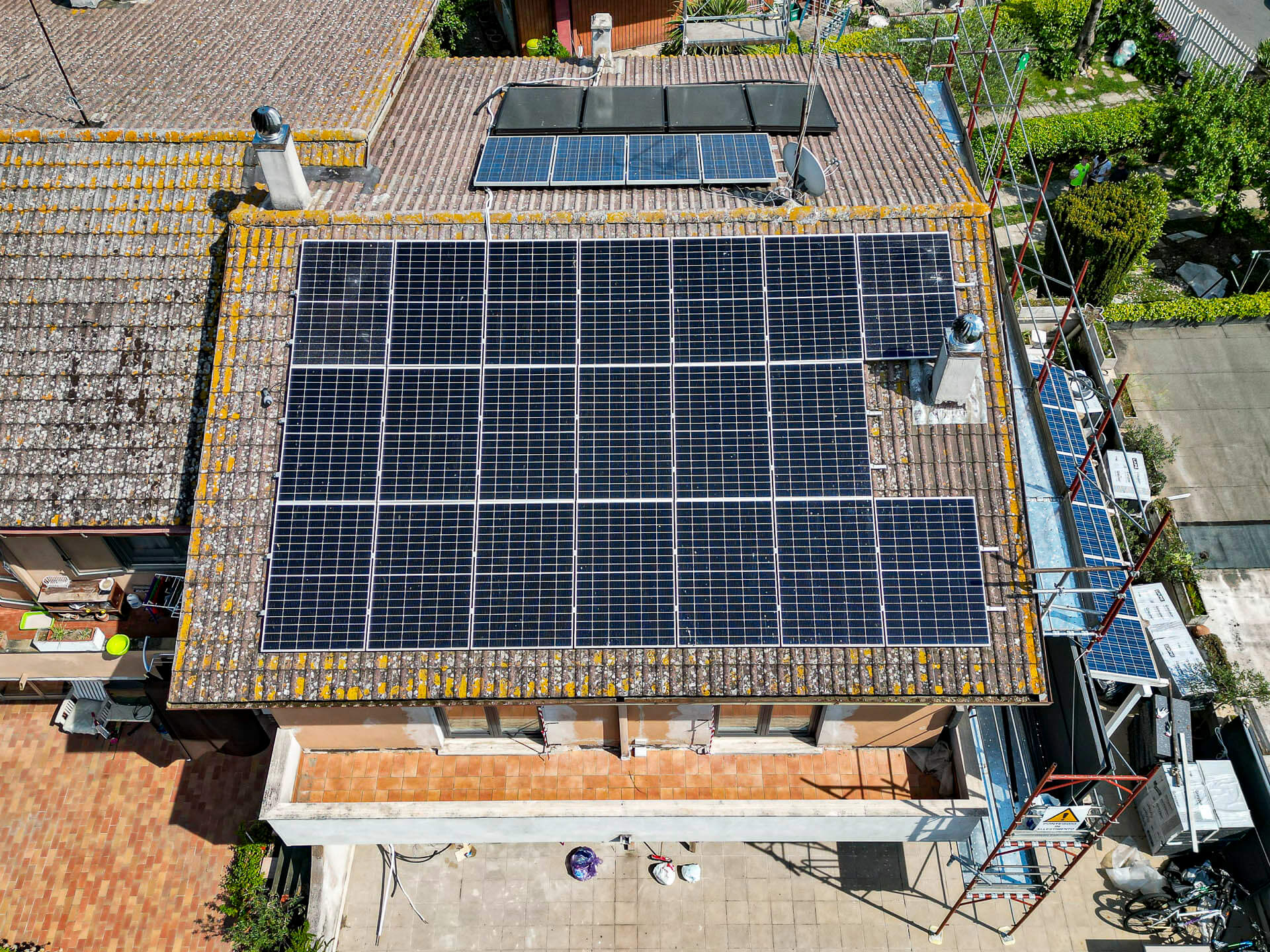 Impianto fotovoltaico residenziale 11/12 kw